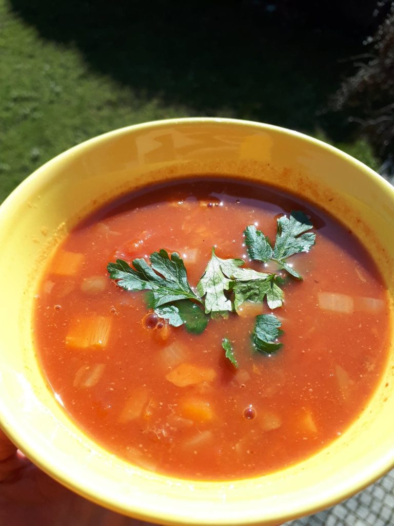 Zupa z zielonej soczewicy